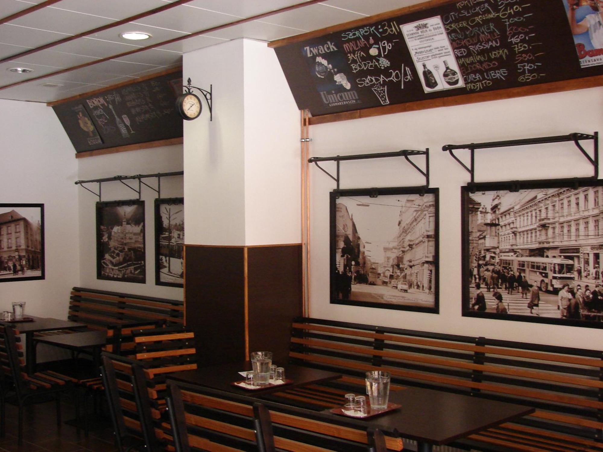 Promenade Panzio Bed & Breakfast มิชโคลซ์ ภายนอก รูปภาพ
