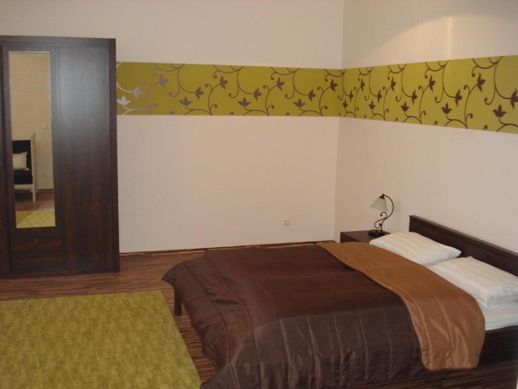 Promenade Panzio Bed & Breakfast มิชโคลซ์ ห้อง รูปภาพ